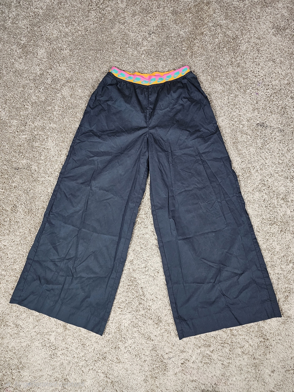 Nike Women's Windbreaker Pants Size Large Black Multicolor Nike Logo CV9034-01